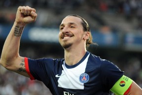 开云 官网 入口-出发-转身-冲刺三段对比：美快中控，中稳后追